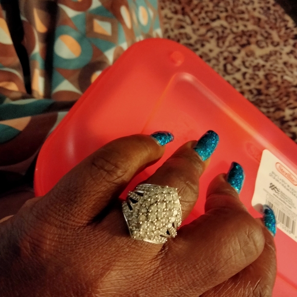 Genuine Diamond Ring - Picture 3 of 3